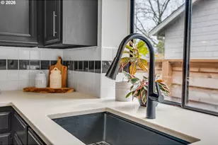 1131 NE 118th Ave, Portland, OR 97220 - Photo 20