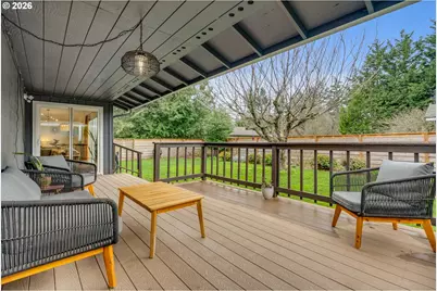 1131 NE 118th Ave, Portland, OR 97220 - Photo 38