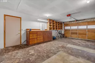 1131 NE 118th Ave, Portland, OR 97220 - Photo 36