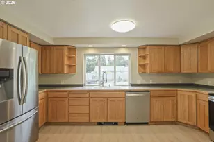 12905 NE 36th St, Vancouver, WA 98682 - Photo 10