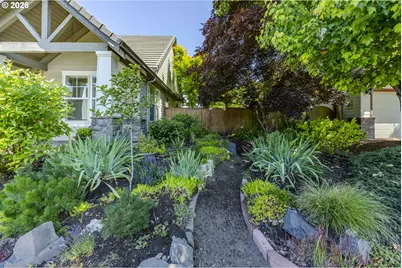2299 Avengale Dr, Eugene, OR 97408 - Photo 8