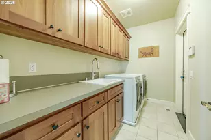 2299 Avengale Dr, Eugene, OR 97408 - Photo 28