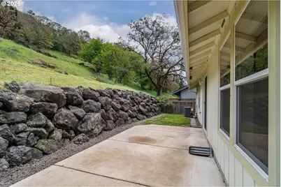 4509 Ridenour St, Roseburg, OR 97470 - Photo 34