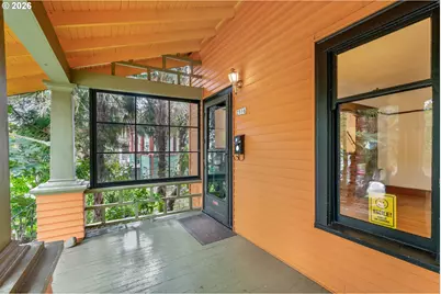 2516 NE Clackamas St, Portland, OR 97232 - Photo 2