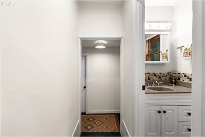 12699 SE Harold St, Portland, OR 97236 - Photo 14