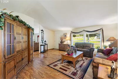11119 N Myrtle Rd, Myrtle Creek, OR 97457 - Photo 10