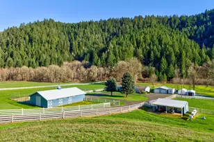 11119 N Myrtle Rd, Myrtle Creek, OR 97457 - Photo 2