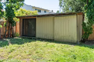 4010 SW 13th Ct, Gresham, OR 97080 - Photo 32