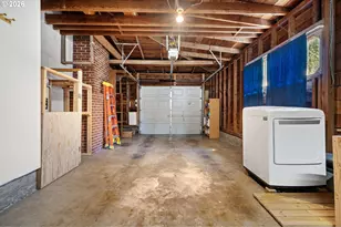 130 E 31st Ave, Eugene, OR 97405 - Photo 40