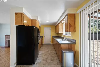 130 E 31st Ave, Eugene, OR 97405 - Photo 22