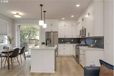 7921 SW 74th Ave, Portland, OR 97223 - Photo 6