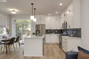 7921 SW 74th Ave, Portland, OR 97223 - Photo 6