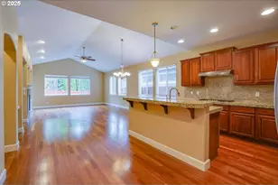 1403 SE 194th Pl, Camas, WA 98607 - Photo 4