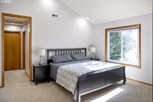 13350 SW Snowshoe Ln, Beaverton, OR 97008 - Photo 24