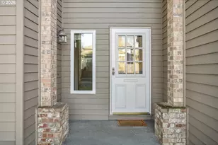 13350 SW Snowshoe Ln, Beaverton, OR 97008 - Photo 4