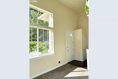 2608 SW Hume Ct, Portland, OR 97219 - Photo 8