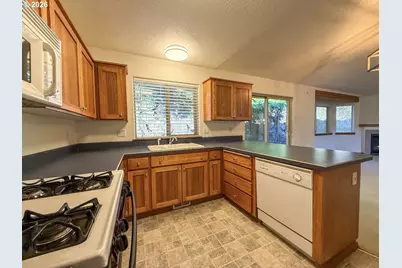 36909 Eldridge Dr, Sandy, OR 97055 - Photo 18