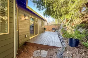 36909 Eldridge Dr, Sandy, OR 97055 - Photo 8