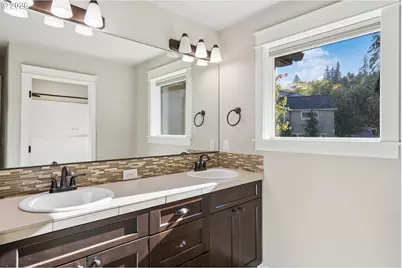 16715 SW Oregon Jade Ct, Beaverton, OR 97007 - Photo 34