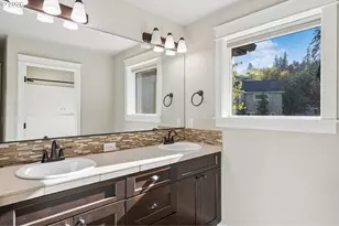 16715 SW Oregon Jade Ct, Beaverton, OR 97007 - Photo 34