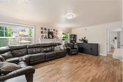 239 E 14th Ave, Eugene, OR 97401 - Photo 6