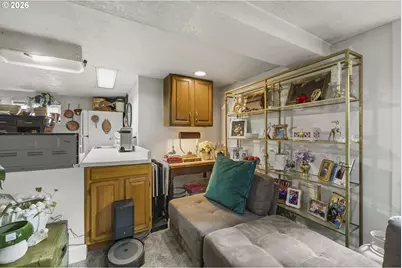 239 E 14th Ave, Eugene, OR 97401 - Photo 38