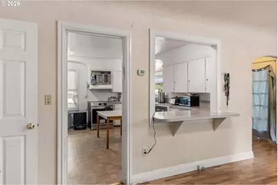 239 E 14th Ave, Eugene, OR 97401 - Photo 8