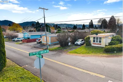 3391 Avalon Dr, Hood River, OR 97031 - Photo 2