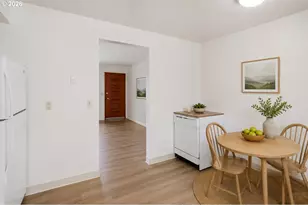 10905 NE 6th St, Vancouver, WA 98664 - Photo 6