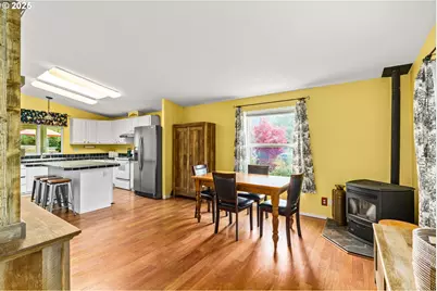 47849 W 2nd St, Oakridge, OR 97463 - Photo 12