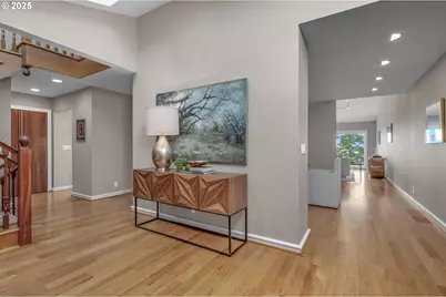 955 SW Summit View Dr, Portland, OR 97225 - Photo 8