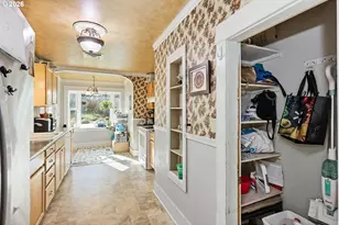 1514 E 14th St, The Dalles, OR 97058 - Photo 16