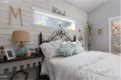 3087 SW Beach Ave, Lincoln City, OR 97367 - Photo 16