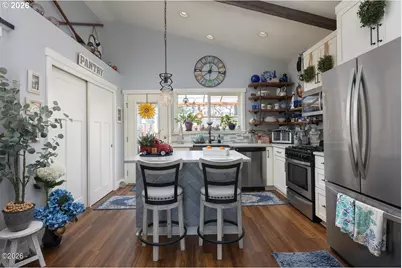 3087 SW Beach Ave, Lincoln City, OR 97367 - Photo 8