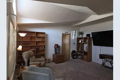 5335 Main St #11, Springfield, OR 97478 - Photo 6