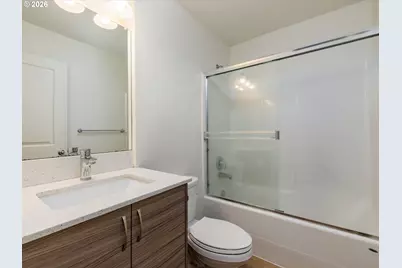 12661 SE Lydia Ct, Portland, OR 97236 - Photo 8