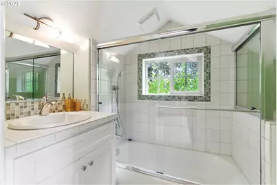 784 3rd St, Lake Oswego, OR 97034 - Photo 44