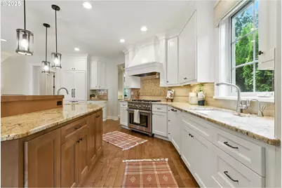 784 3rd St, Lake Oswego, OR 97034 - Photo 12