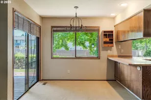 324 N Peacock Ct, Newberg, OR 97132 - Photo 18