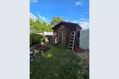 110 Staats Ave, Maupin, OR 97037 - Photo 32