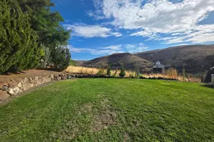 110 Staats Ave, Maupin, OR 97037 - Photo 28
