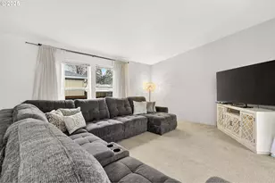 1614 Granite St, Woodburn, OR 97071 - Photo 8