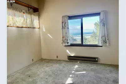 94444 Linda Ln, Gold Beach, OR 97444 - Photo 16