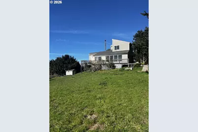 94444 Linda Ln, Gold Beach, OR 97444 - Photo 2