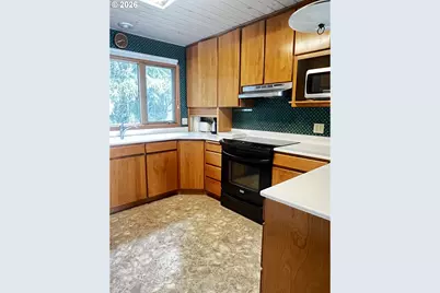 94444 Linda Ln, Gold Beach, OR 97444 - Photo 8