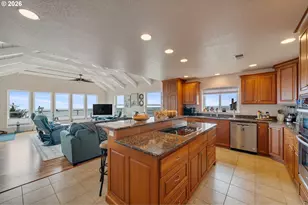 503 Kesterson Ct, Rockaway Beach, OR 97136 - Photo 6
