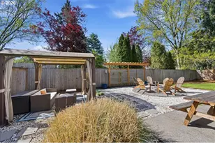 18988 SW Pike Ln, Beaverton, OR 97078 - Photo 28