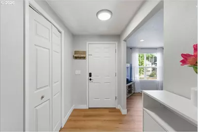 18988 SW Pike Ln, Beaverton, OR 97078 - Photo 4