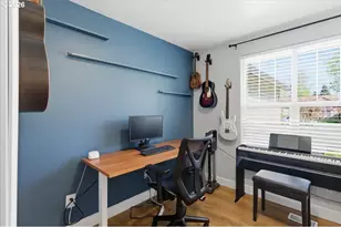18988 SW Pike Ln, Beaverton, OR 97078 - Photo 14
