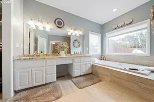 4527 NW Center Ct, Camas, WA 98607 - Photo 16